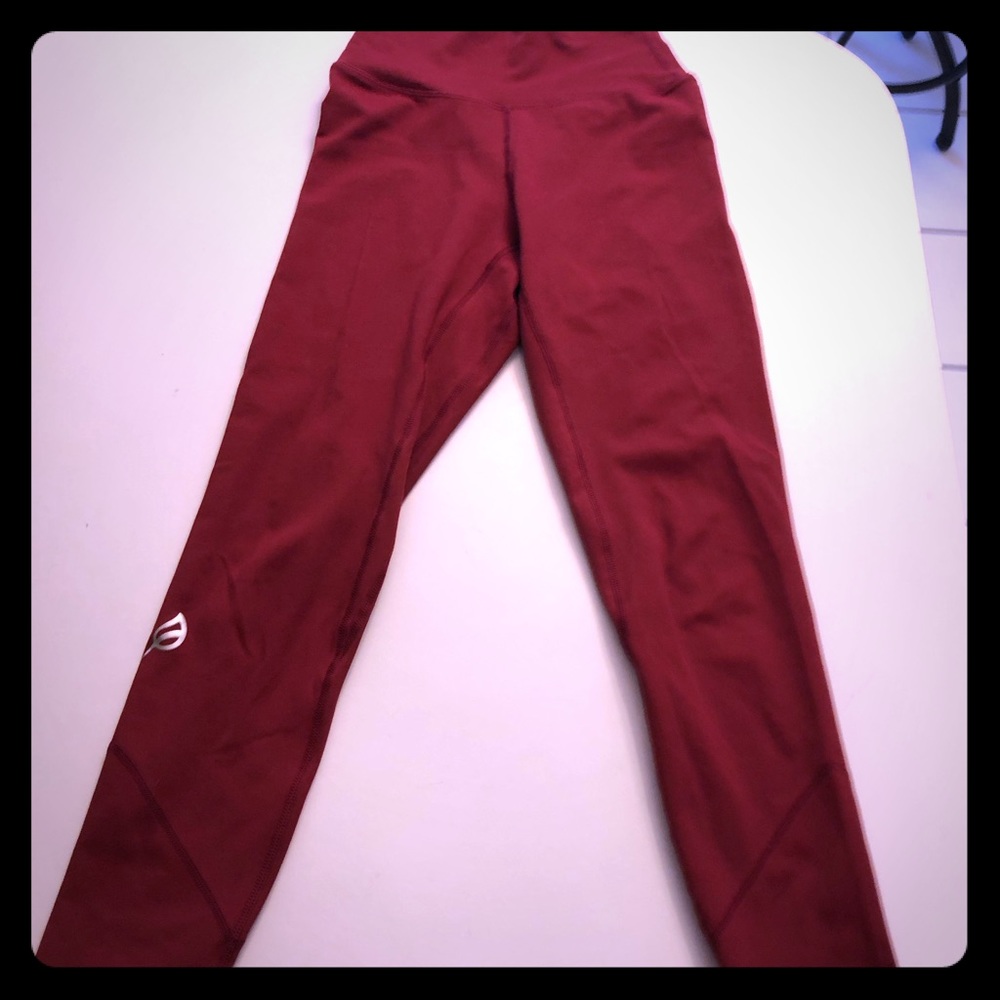P’tula Allainah III Cabernet red 23”
